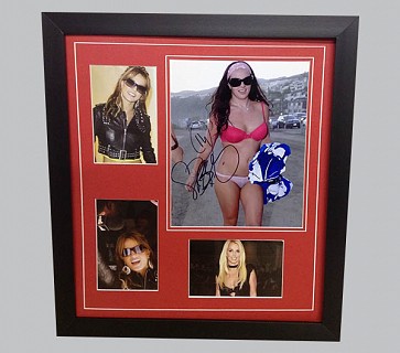 Britney Spears Signed Colour Photo + 3 Photos
