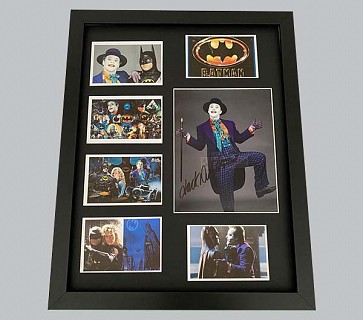Batman's Joker Photo Signed by Jack Nicholson + 6 Colour Postcards