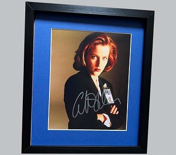 X Files Colour Photo Signed by Gillian Anderson