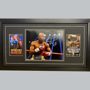 Floyd Mayweather Signed Colour Photo + 2 Colour Posters