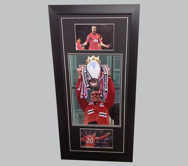 Robin van Persie Signed Man Utd Colour Photo + 2 Photos