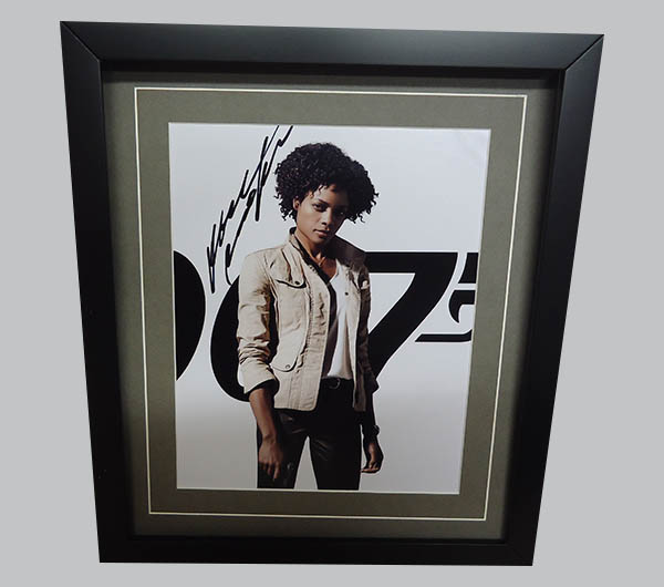 Naomie Harris Signed Colour Photo
